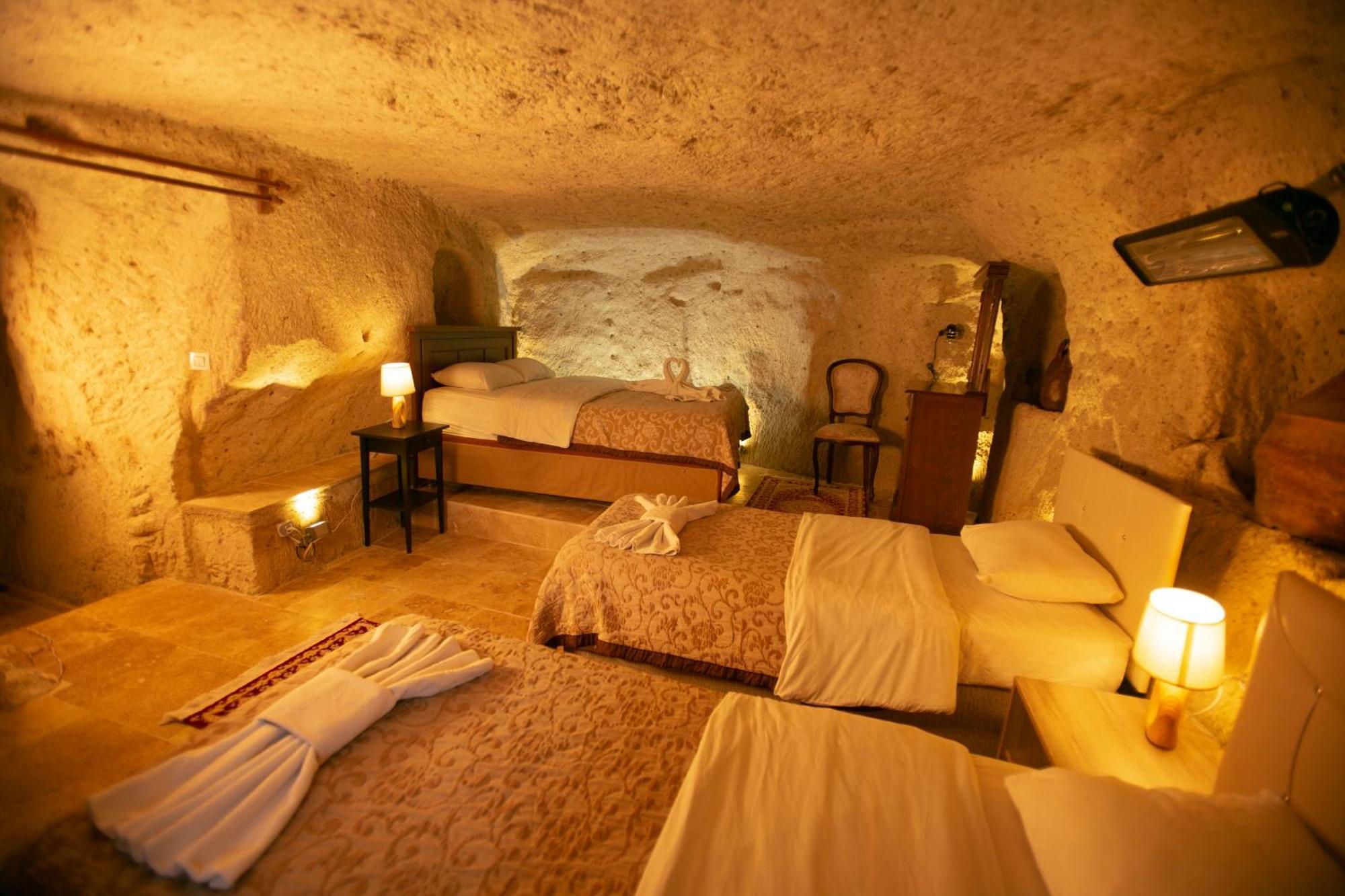 Kamelya Cave Hostel (Adults Only) غوريمِيه المظهر الخارجي الصورة