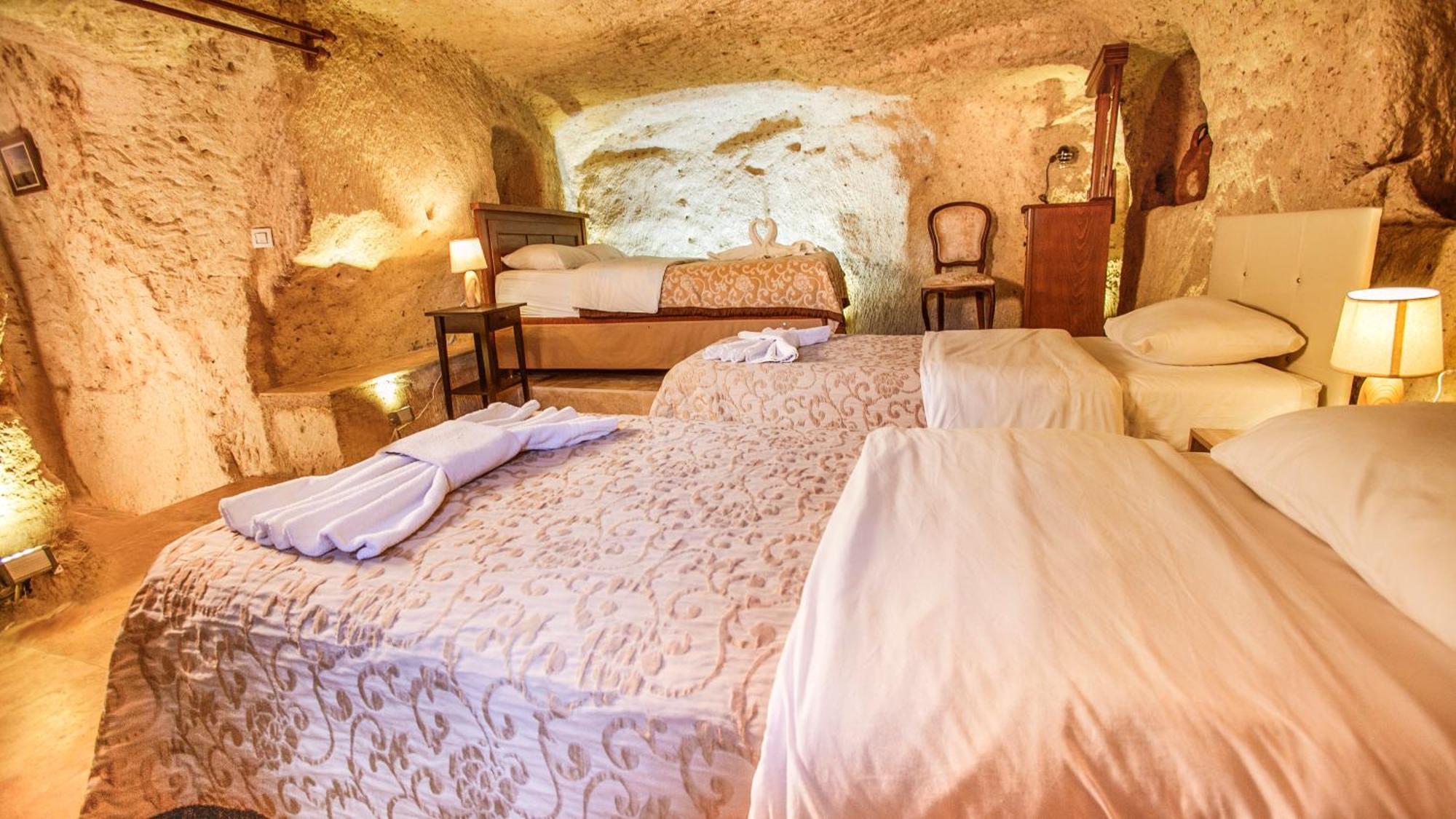 Kamelya Cave Hostel (Adults Only) غوريمِيه المظهر الخارجي الصورة