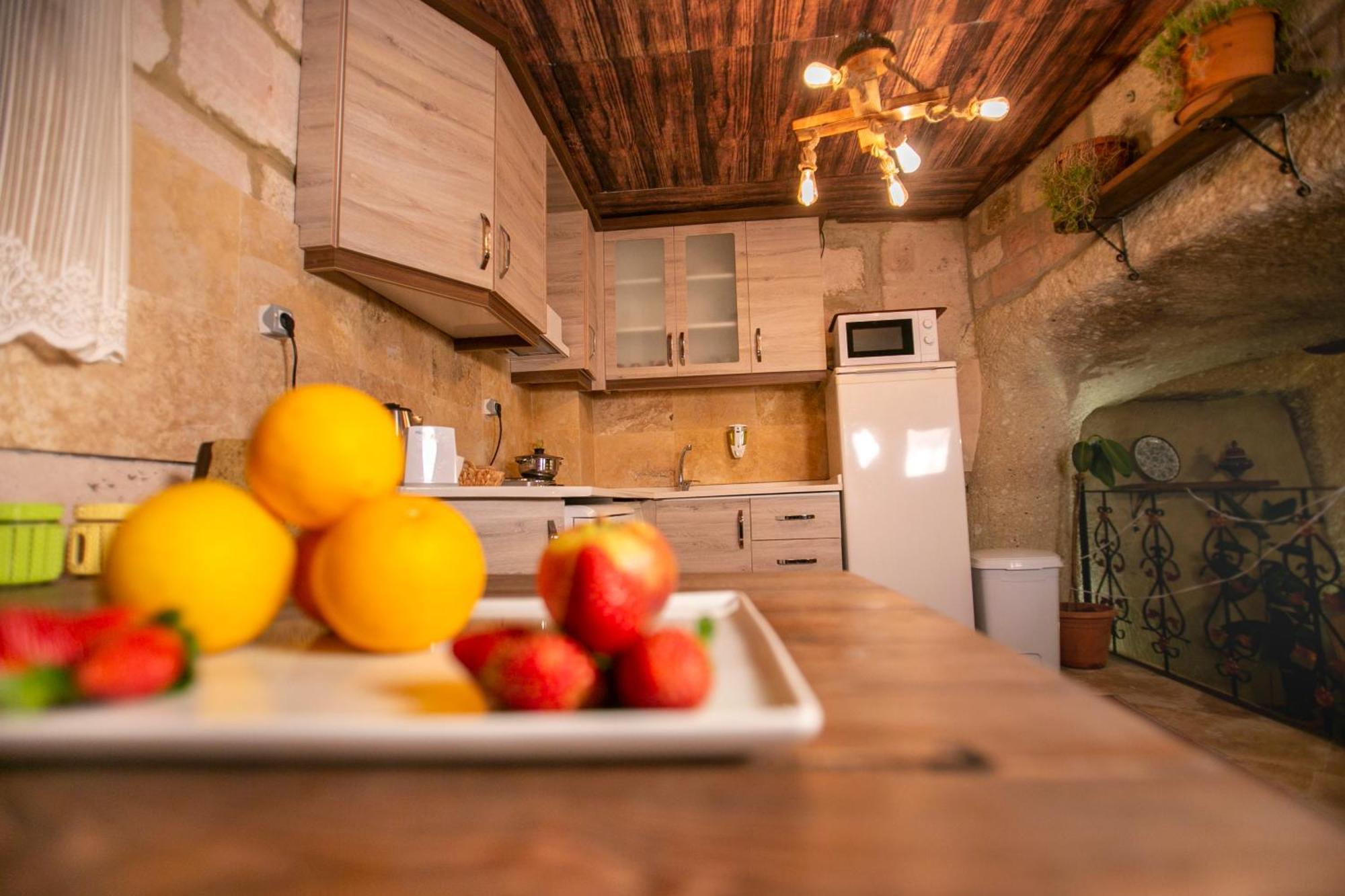 Kamelya Cave Hostel (Adults Only) غوريمِيه المظهر الخارجي الصورة