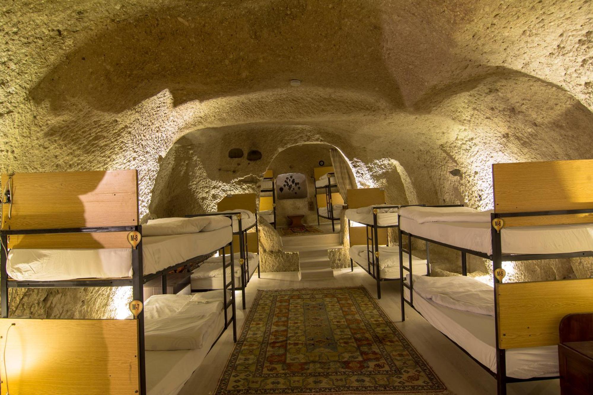 Kamelya Cave Hostel (Adults Only) غوريمِيه المظهر الخارجي الصورة